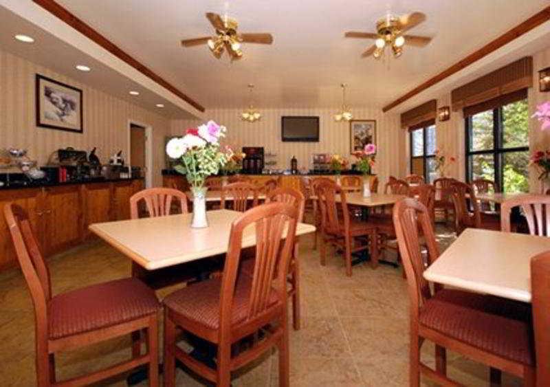 Comfort Suites Summit County Dillon Restoran gambar